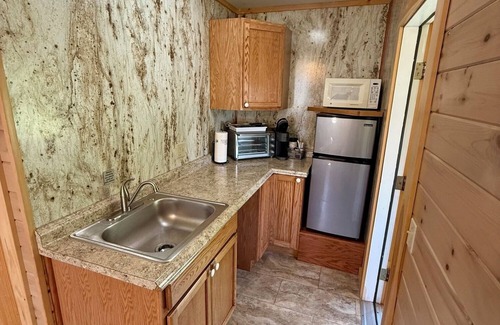 Bar Harbor Cottage | Charming Lakeside Cottage in Bar Harbor - Minutes to Acadia National Park and Downtown (Sleeps 6-8)