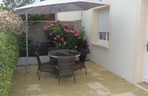 Grandcamp-Maisy House | Charming little house entirely renovated 200 m from the port
