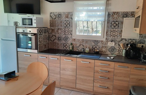 Les Arcs-sur-Argens Apartment | Charming little Provençal gîte*.