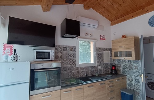 Les Arcs-sur-Argens Apartment | Charming little Provençal gîte*.