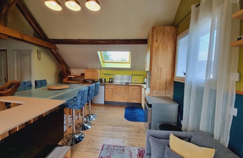 Orsinval Apartment | Charming Loft Above Organic Shop: 4 Bedrooms, Terrace, Near Hiking Trails & Golf