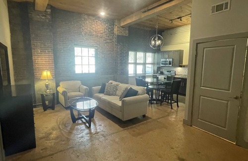 Judson Apartment | Charming Luxury Historic Loft in Greenville, SC