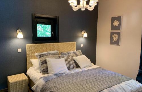 Maubray House | Charming Mansion with Pools, cleaning included