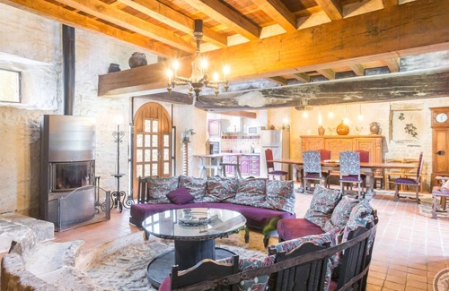 Saint-Lo-d'Ourville Cottage | Charming Medieval Press, Pets Allowed, Parking Included