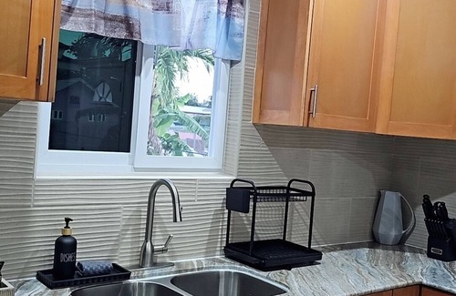 Belair Estates Apartment | Charming Modern 1-bedroom apartment with WiFi, AC in Beautiful Nassau