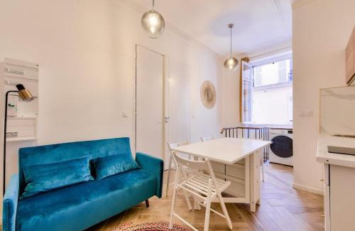 L'Europe Apartment | Charming & modern 1BR - Paris 8