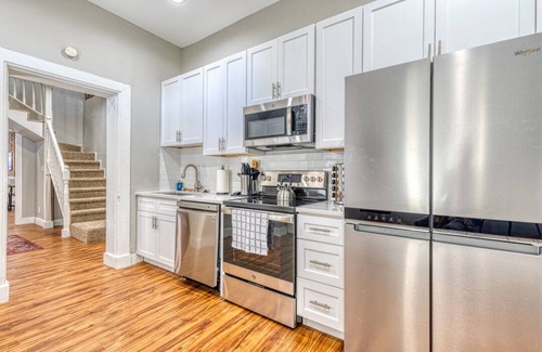 Benton Park House | Charming! NEW Loft Apt 2 BD 1 BA