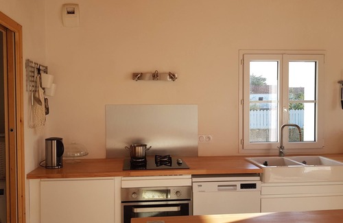 Barbatre Villa | Charming new vacation home, 10 min from the beach