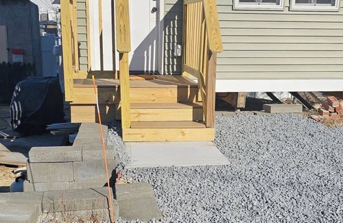 Plymouth Cabin | Charming newly constructed 1-bedroom cabin on White Horse Beach with AC/WiFi/TV