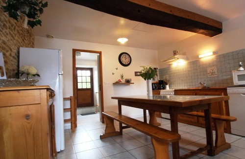 Canville-la-Rocque Cottage | Charming Norman house with fireplace and private garden