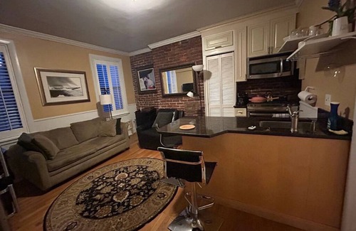 North End Apartment | Charming North End in Boston's Little Italy-Close to MGH TUFTS Subway-Location!