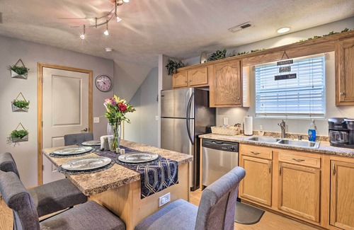 McArdle Condo | Charming Omaha Condo - 13 Miles to Downtown!