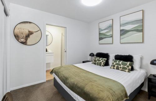 Queenstown Apartment | Charming on Fryer - Central Apt, walk to town