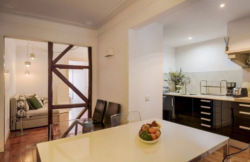 Santos Apartment | Charming one bedroom apartment in Santos-o-Velho