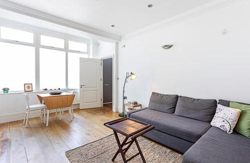 Islington House | Charming One Bedroom Flat in Islington
