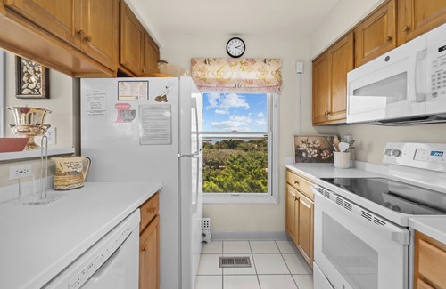 Duck House | Charming Outer Banks townhome located in Sanderling with unmatched panoramic views