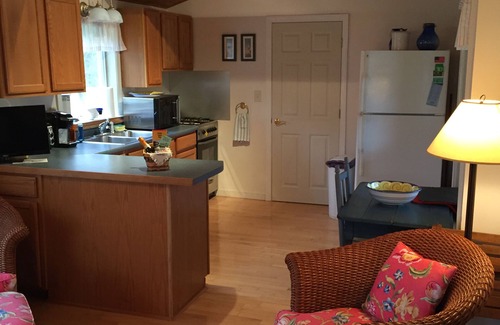Peaks Island Cottage | Charming Peaks Island Cottage