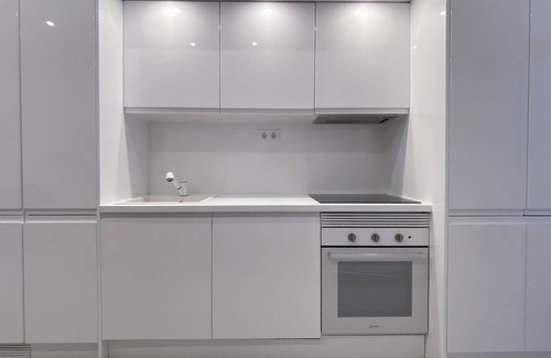 Almenara Apartment | Charming Plaza de Castilla - 4 bedrooms, 2 bathrooms