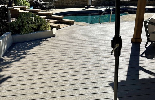 Represa Apartment | Charming poolside studio in Folsom with WiFi, AC