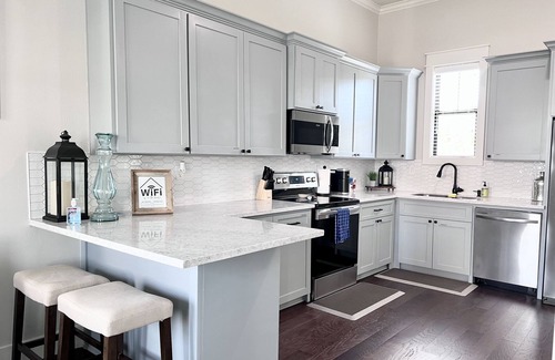 Galveston Cottage | Charming Private Cottage 3BR 2.5 Bath near Galveston beach