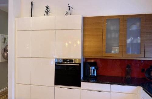 Mosfellsbaer Villa | Charming Private Home with Hot Tub and Esja Mountain View