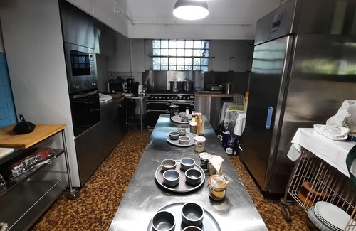 Guerard House | Charming private hostel, quiet, close to local poles of attraction