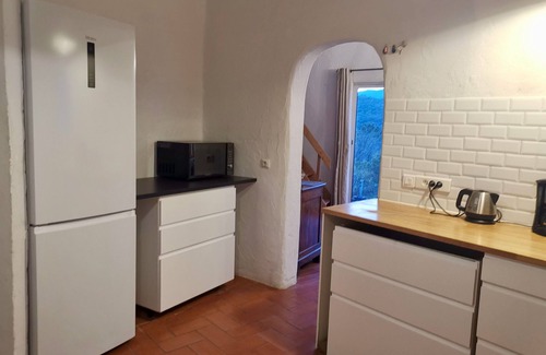 Plan-de-la-Tour House | Charming Provencal farmhouse for 6 people with free WiFi, ground floor.