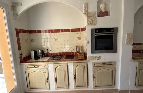 Les Sablettes House | Charming Provencal house with swimming pool 5mns walk from the Sablettes beach