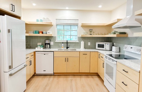 Savannah Beach Cottage | Charming Pura Vida Cottage! Pet Friendly! Great deck! Few blocks to Beach!