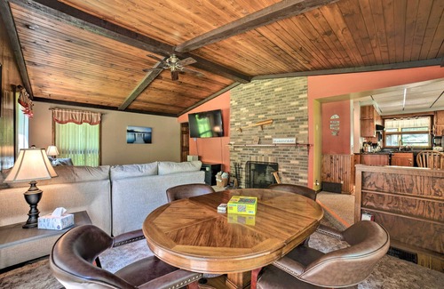Westford House | Charming Pymatuning Lake House Near Park & Beach