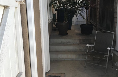 Lomita Cottage | Charming, Quiet Loft Close To Beach