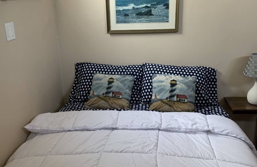 Santa Fe Apartment | Charming quite studio apartment with private parking and entrance.