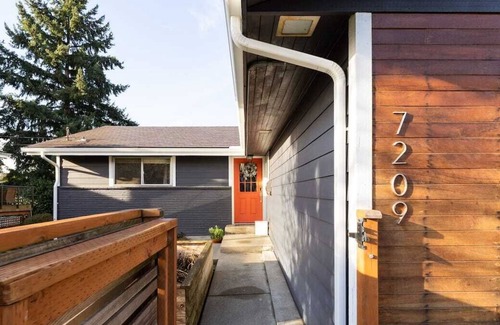 Ravenna House | Charming Ravenna home at a great location - close to restaurants, shops, parks.