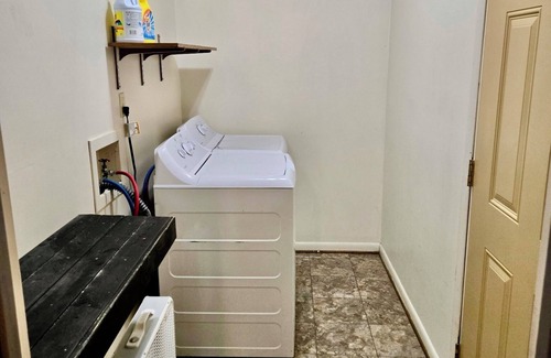 Enterprise House | Charming, recently renovated 3 BR house in a quiet neighborhood in Enterprise!
