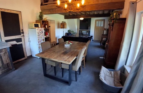 Erloy Other | Charming recently renovated 3-bedroom farmhouse in enchanting Erloy with WiFi