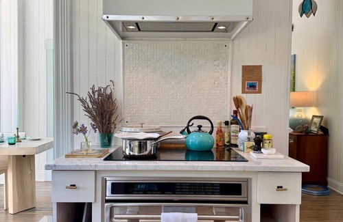 Glen Arbor Cottage | Charming & renovated airy Train Depot turned cottage steps from Lake Michigan