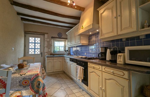 Saint-Aigny Cottage | Charming Renovated House Near River in Brenne Park with Garden, Terrace, and Modern Amenities