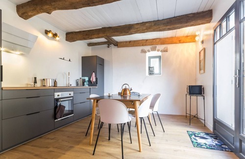 Saille Cottage | Charming Renovated House with Garden in the Heart of Salt Marshes, Close to Guérande and La Baule