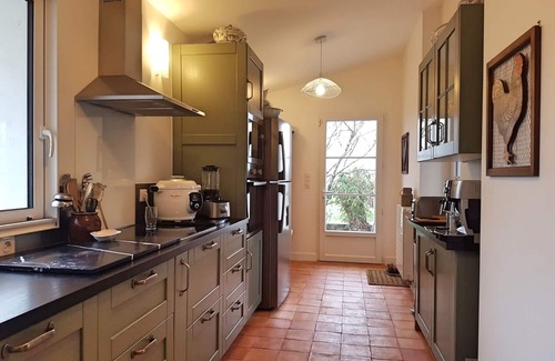 Salleboeuf Villa | Charming residence with pool and air conditioning near Bordeaux