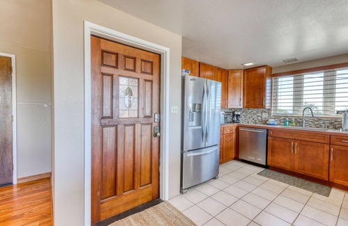 Humboldt Hill House | Charming retreat with sweeping views of the bay and ocean Private BBQ/patio