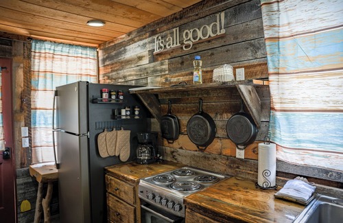 Dubois Cabin | Charming riverfront 2-bedroom cabin in enchanting Dubois with WiFi