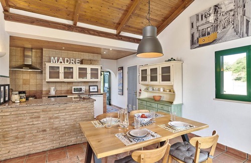 Fonte do Bispo Villa | Charming Rural Retreat, A/C, Private Pool & Beautiful Views - 11km from the Coastal Town of Tavira!