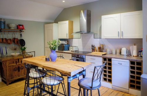 Blairgowrie House | Charming, rustic & well equipped garden cottage