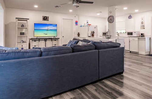 Sanibel House | Charming Sanibel home - 2 BR, 2 BTH with Pool, WiFi, Family friendly home