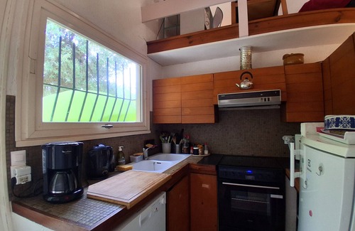 Le Penon House | Charming Seaside House: Quiet Area, Garden, 6 Guests, 900m to Beach, Wifi, Parking