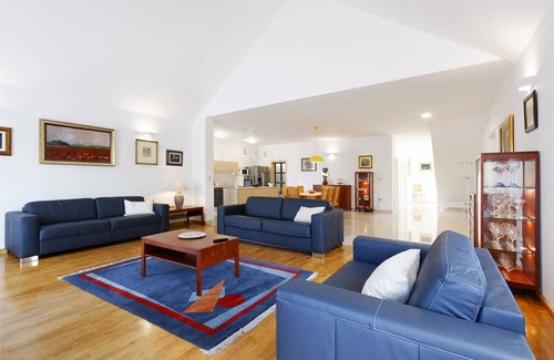 Tucepi Villa | Charming serene 3-BR pet-friendly Villa for 6 with pool