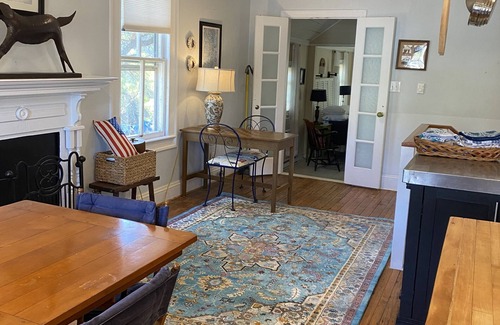Windmill Point House | Charming Serene Private Cottage