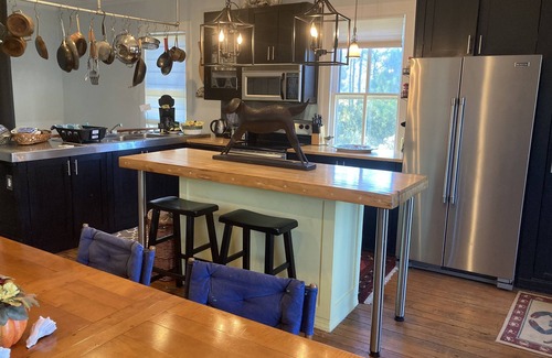 Windmill Point House | Charming Serene Private Cottage