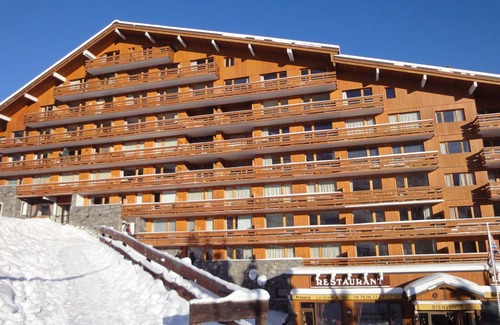 Meribel-Mottaret Apartment | Charming Ski-In/Ski-Out Studio with South-Facing Balcony - Sleeps 4