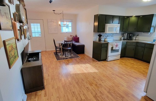 Maeystown House | Charming small town! Whole house